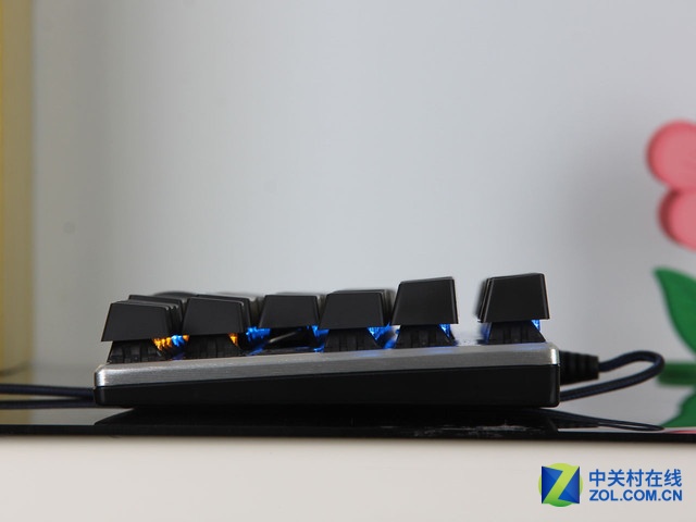 达尔优 机械师合金版黑色 外观图 