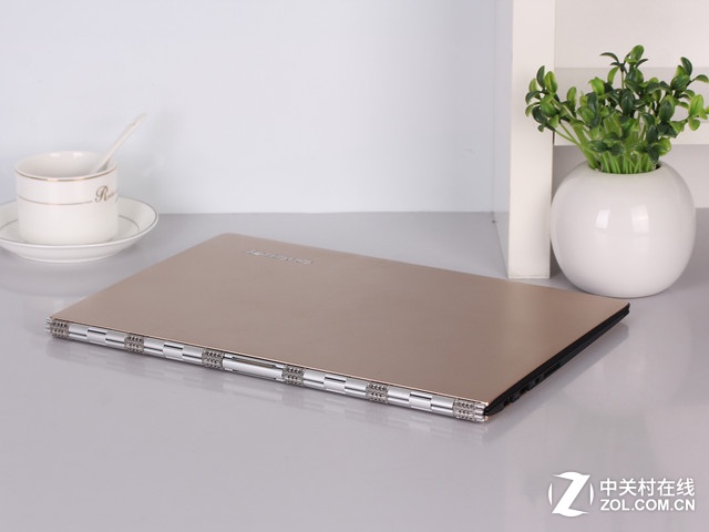 联想 YOGA3 Pro 外观图 